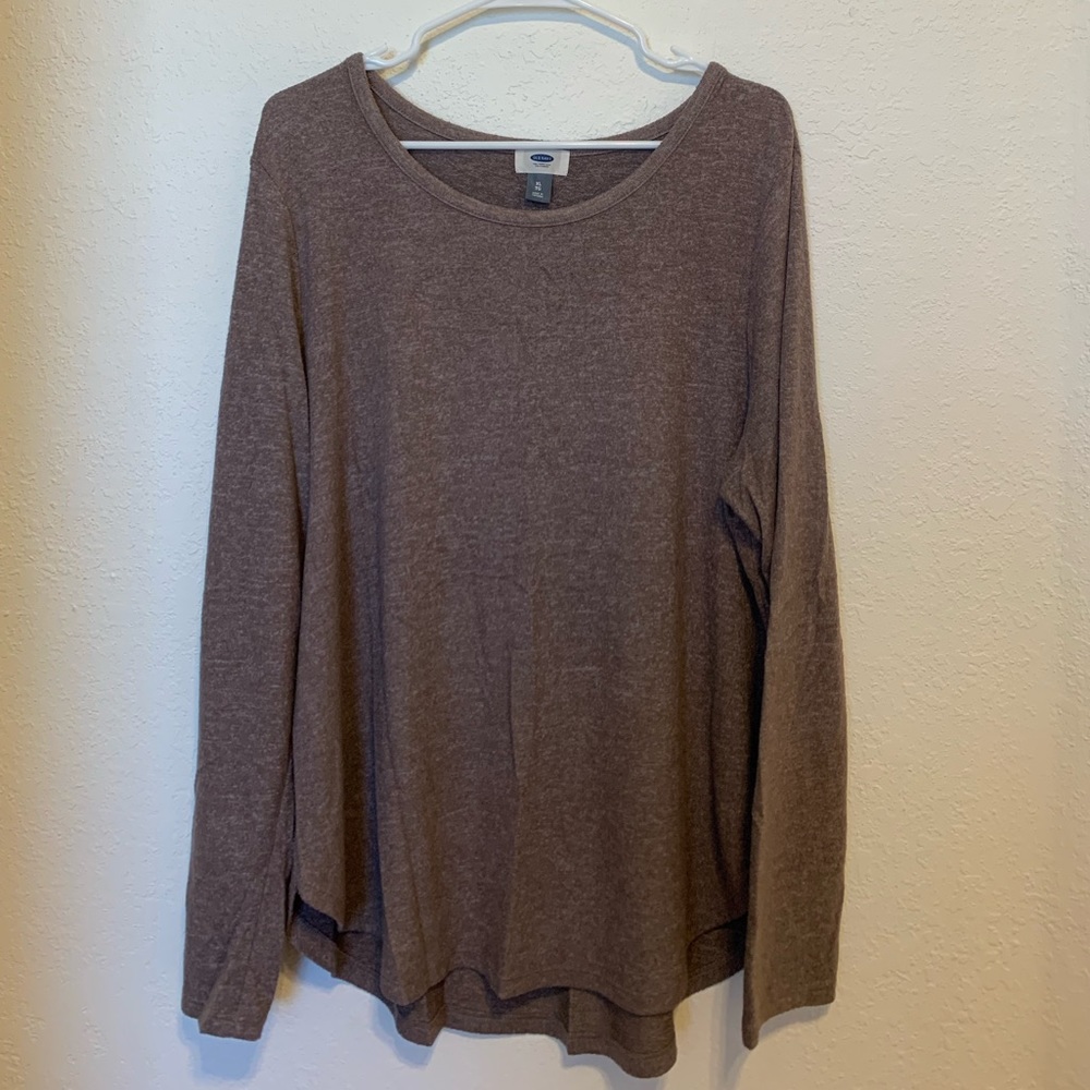 Old Navy brown long sleeve tee